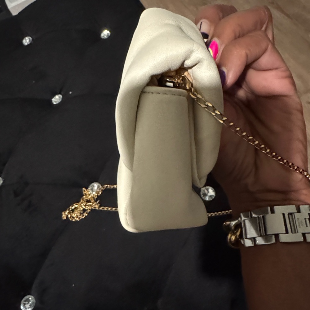 JW Anderson Ivory Bow Clutch with Gold Chain - Picture 14 of 15